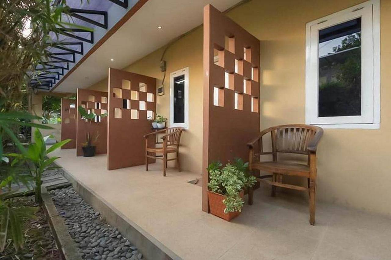 RedDoorz near RS Mitra Keluarga Depok Hotel Bagian luar foto